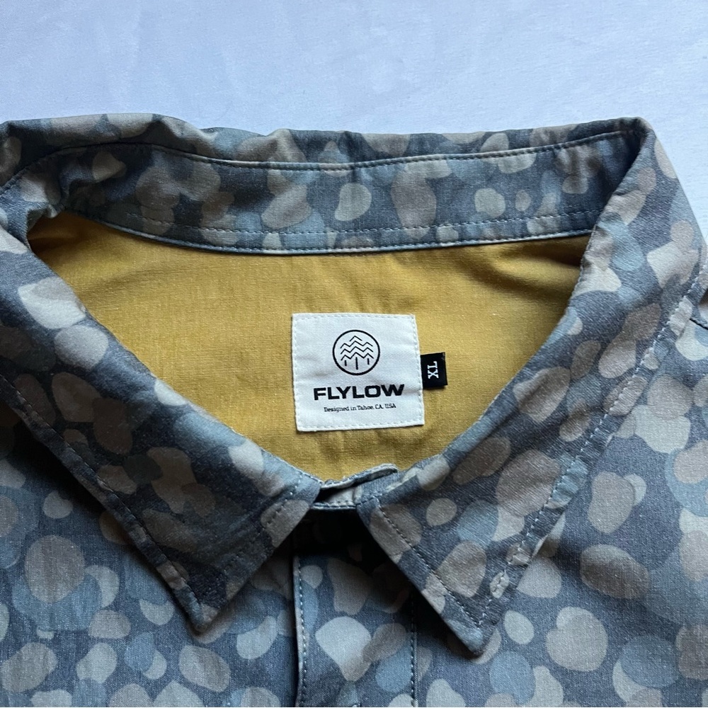 Gray Patterned Men's Casual Button Down Shirt - image 6